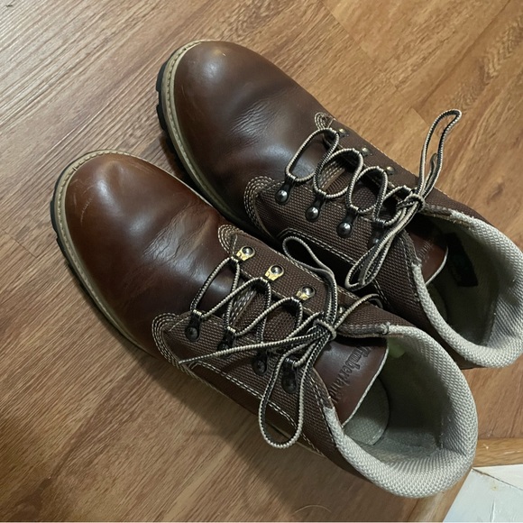 Timberland Leather with mesh top. Two-tone boots. Size 9m - Picture 3 of 6